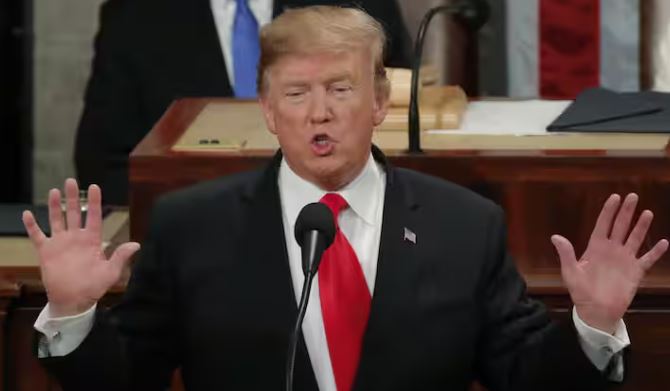 अमेरिकी राष्ट्रपति ट्रंप ने भारत पर लगाया 25 फीसदी टैरिफ, एक अगस्त से होगा लागू