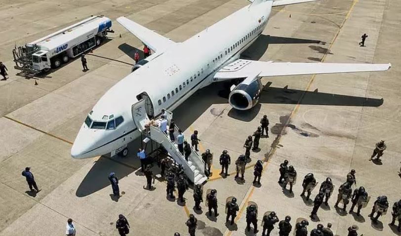 Venezuela releases imprisoned Americans : वेनेजुएला ने अल साल्वाडोर में निर्वासित लोगों के बदले 10 अमेरिकियों को किया रिहा