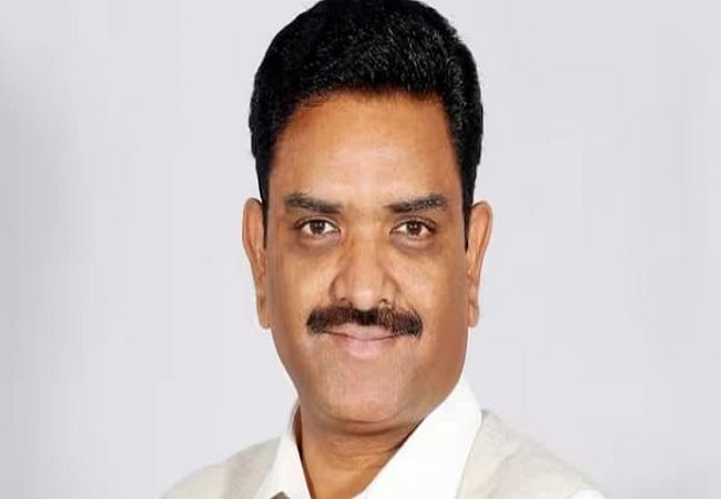 मुरादाबाद में छात्रावास के लिए जारी 10 लाख सिर्फ कागजों पर हुए खर्च, छात्रावास अधीक्षक निलंबित, असीम अरुण बोले- किसी को बख्शा नहीं जाएगा