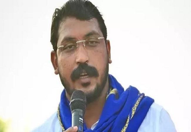 यूपी में दलितों पर लगातार हो रहे हमले, सरकार हाथ पर हाथ धरे है बैठी: चंद्रशेखर आजाद