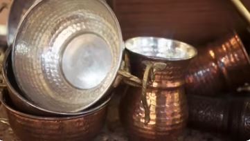 Sawan Copper-Brass Utensils :  तांबे-पीतल के बर्तनों को साफ करने का ये देसी जुगाड़, सावन के पूजा-पाठ में चमचमाते रहेंगे