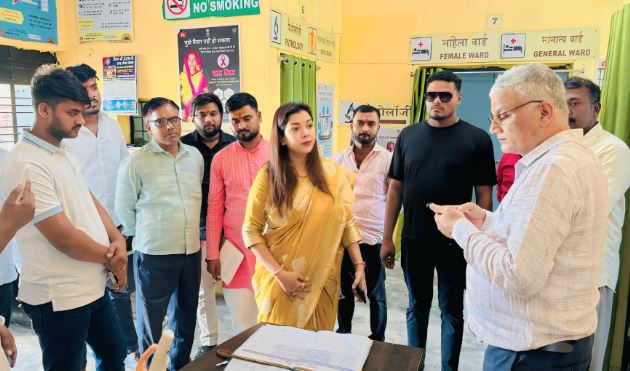 स्टाफ नहीं रहने से प्राथमिक स्वास्थ्य केंद्र में नहीं आता एक भी मरीज…दयनीय स्थिति देखकर डॉ. प्रियंका मौर्य ने दिए कई निर्देश