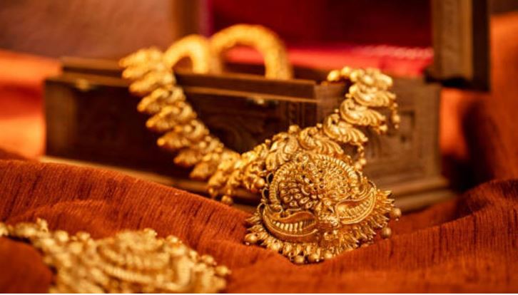 आज देवशयनी एकादशी पर सोना लेना शुभ, जानिए सोने का नया भाव