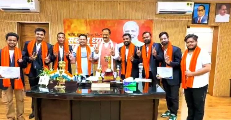 यूपी डीफ क्रिकेट एसोसिएशन की मूक-बधिर रनर-अप टीम को World Deaf Cricket League 2025 में शानदार प्रदर्शन के लिए केशव मौर्य ने दी बधाई