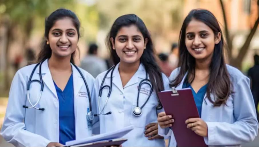 एमपी के जबलपुर में खुलेगा हिंदी में MBBS कराने वाला देश का पहला मेडिकल कॉलेज