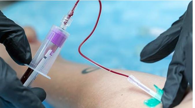 योगी सरकार का बड़ा फैसला, अब मरीजों को घर बैठे WhatsApp-SMS पर मिलेगी मेडिकल टेस्ट की जांच रिपोर्ट