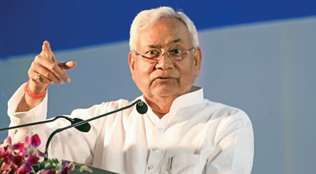 ​शीतकालीन सत्र के तीसरे दिन ही आग बबूला हुए सीएम नीतीश कुमार, राज्यपाल आरिफ मोहम्मद भी हुए नाराज