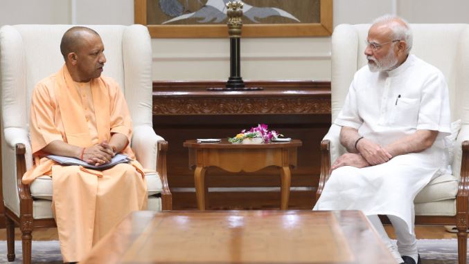 CM योगी ने PM मोदी और जेपी नड्डा से की मुलाकात, अब इन बातों के लगने लगे कयास