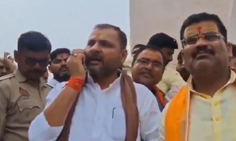 अगर मनमानी करेंगे तो वहीं आकर ठीक कर देंगे…बुलडोजर की कार्रवाई के बाद SDM पर भड़के BJP विधायक प्रकाश द्विवेदी