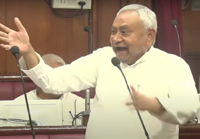 Monsoon Session: ‘सब पूरा घाय खाय है; नितीश कुमार ने राबड़ी देवी पर जमकर साधा निशान , सत्र में काले कपड़े पहनने पर भड़के सीएम