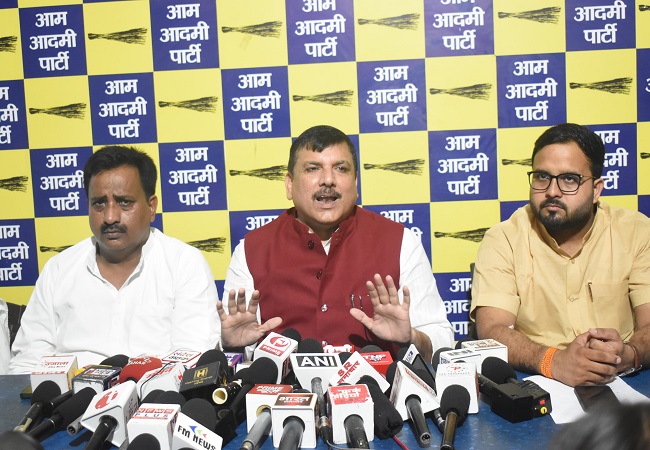 यूपी में 9 जुलाई से AAP शुरू करेगी ‘स्कूल बचाओ अभियान’, संजय सिंह, बोले-बच्चों के भविष्य से नहीं होने देंगे खिलवाड़