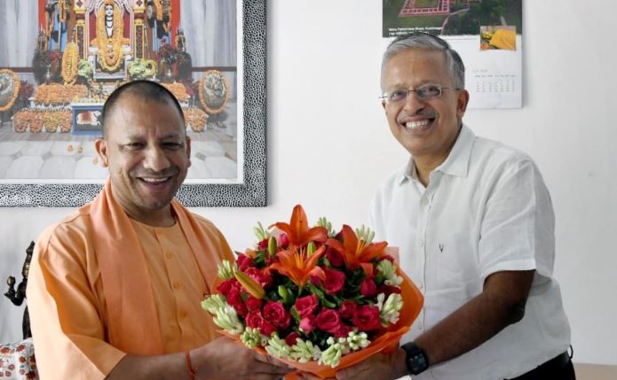 उत्तर प्रदेश के नए मुख्य सचिव बनाए गए एसपी गोयल, सीएम योगी के भरोसेमंद अफसरों में होती है गिनती