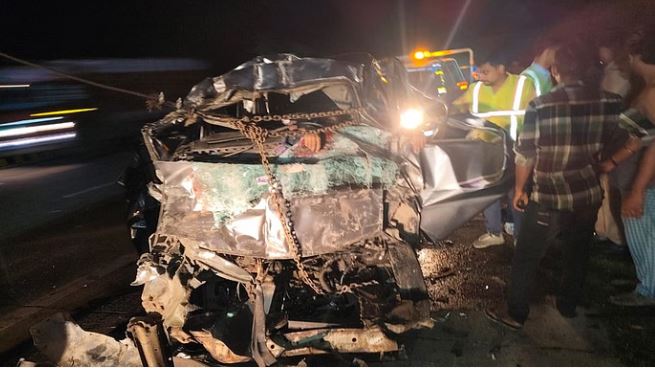 यमुना एक्सप्रेस-वे पर दर्दनाक हादसा: पिता-दो बेटे समेत 6 की मौत, गांव में पसरा मातम