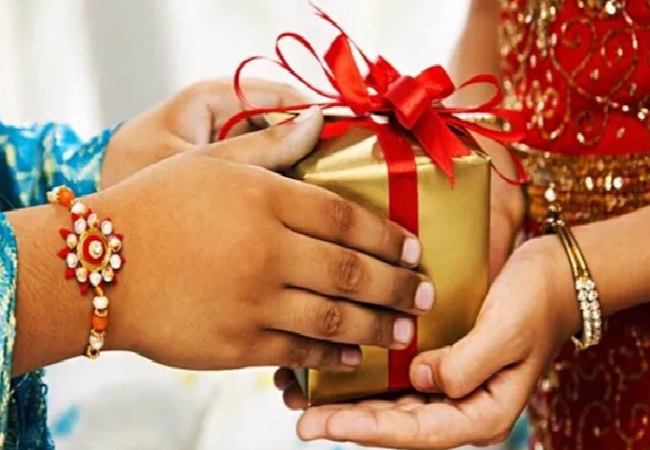 Rakshabandhan 2025 Special: इन टेक गिफ्ट से रक्षाबंधन का त्योहार बनाए खास, देखें- बजट वाले बेहतरीन डिवाइस की लिस्ट