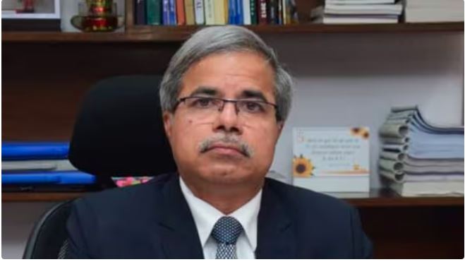 रेलवे बोर्ड के अध्यक्ष व सीईओ सतीश कुमार का एक साल कार्यकाल बढ़ा