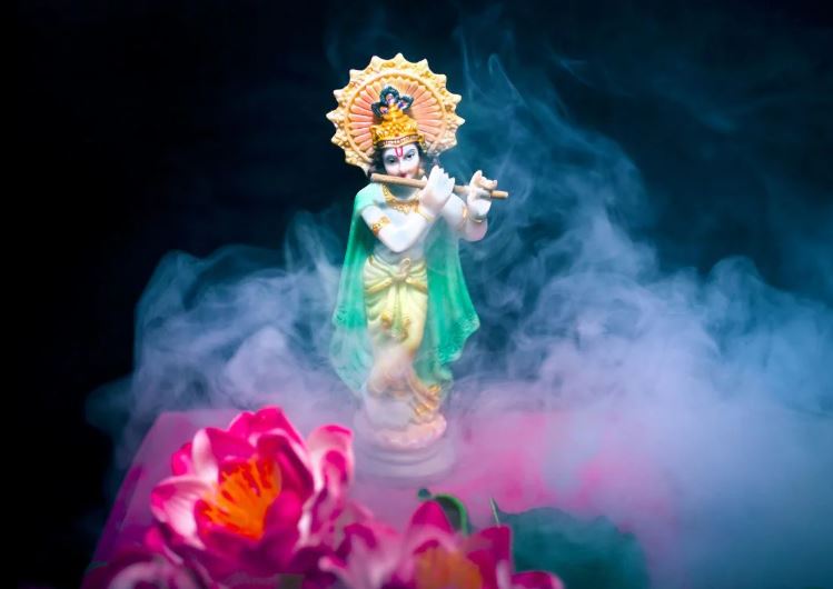 Damodar Dwadashi 2025 : दामोदर द्वादशी का व्रत भगवान विष्णु को समर्पित है, इन वस्तुएं के दान से मिलता है समृद्धि का वरदान