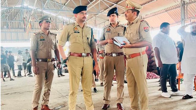 VIDEO- साहिबाबाद मंडी में दिनदहाड़े दबंगों ने दो को पैर में मारी गोली, मची अफरा-तफरी, पुलिस जांच में जुटी