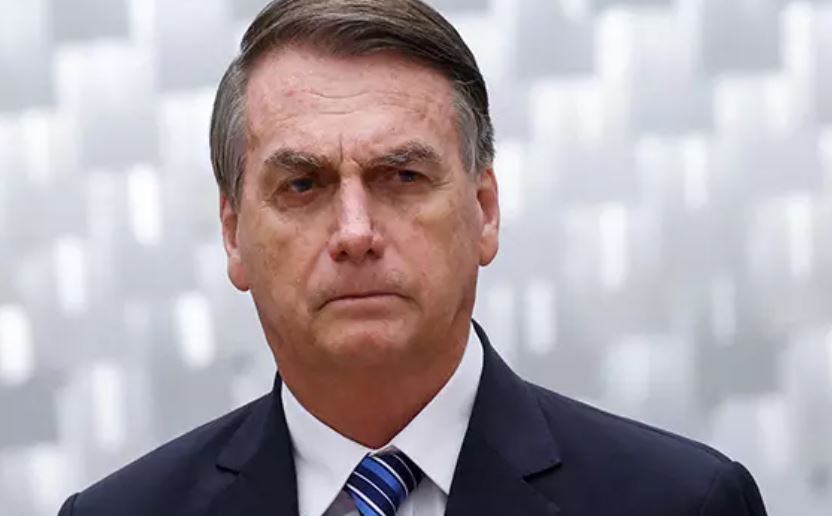 Former President Jair Bolsonaro : ब्राजील पुलिस ने बोल्सोनारो के घर मारा छापा ,  मुकदमे के बीच ‘ankle tag’ लगाया