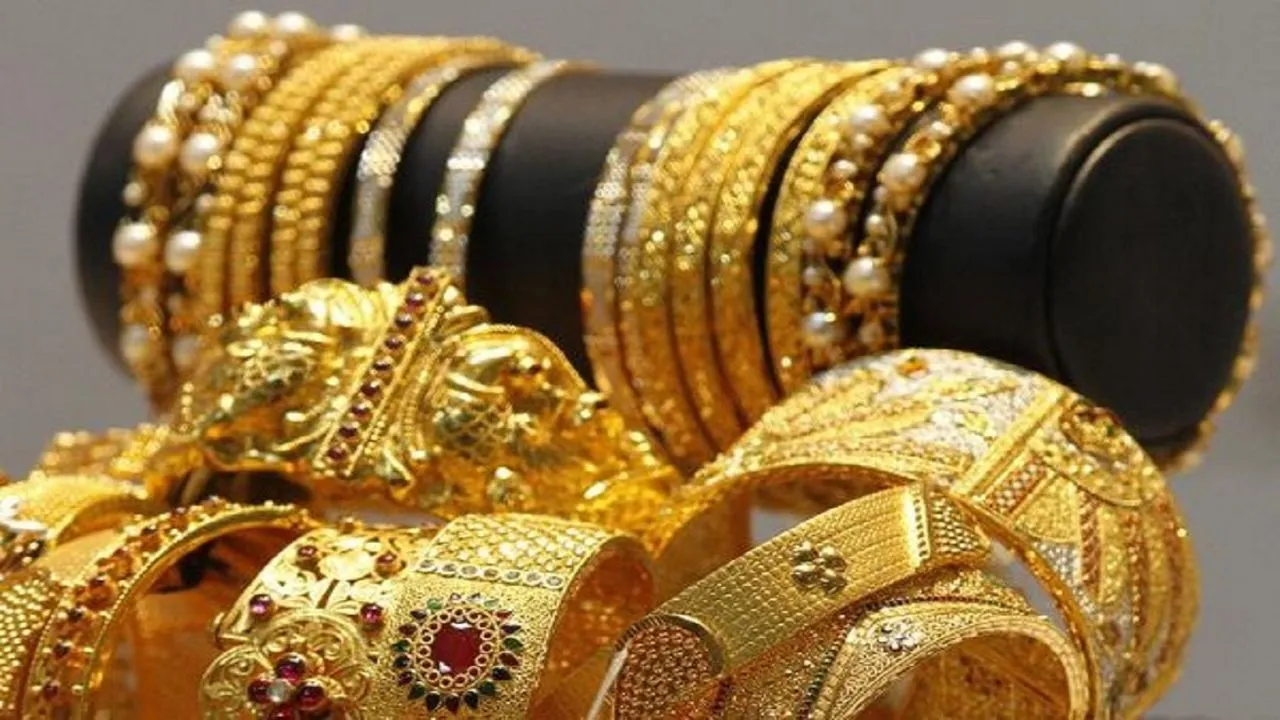 Gold Rate Today : सोना पहली बार 100672 रुपये के पार, तोड़े सारे रिकॉर्ड