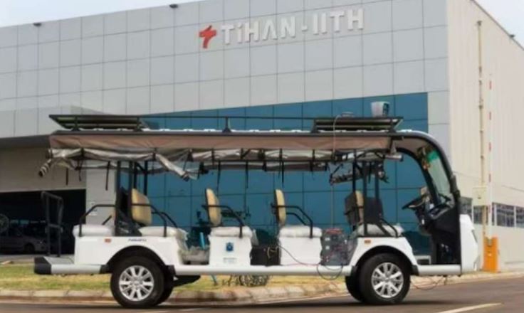 IIT Hyderabad AI Driverless Buses :  IIT हैदराबाद ने भारत की पहली  AI-संचालित ड्राइवरलेस बसें शुरू की, 10,000 से ज्यादा यात्री कर चुके हैं सफर