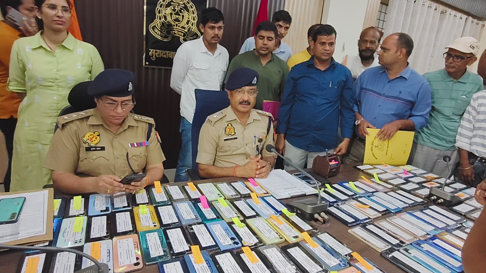 गुम हुए 30 लाख रूपये कीमत के 146 मोबाईल बरामद, लोगों ने मुरादाबाद पुलिस की तारीफ
