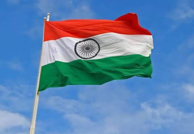 15 अगस्त को ध्वजारोहण होगा या झंडा फहराया जाएगा? बहुत से लोग नहीं जानते हैं इनमें अंतर, समझिए