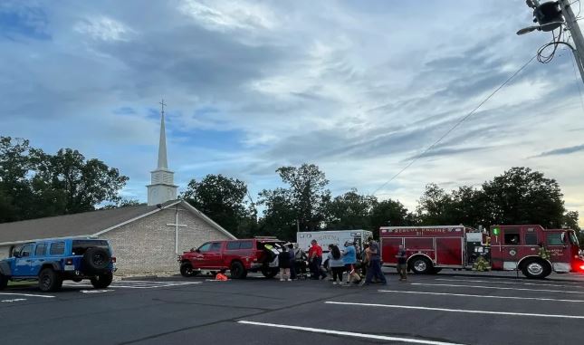 America : दक्षिणी वर्जीनिया में हुई अंधाधुंध गोलीबारी , फायरिंग में घायल हुए कई अधिकारी