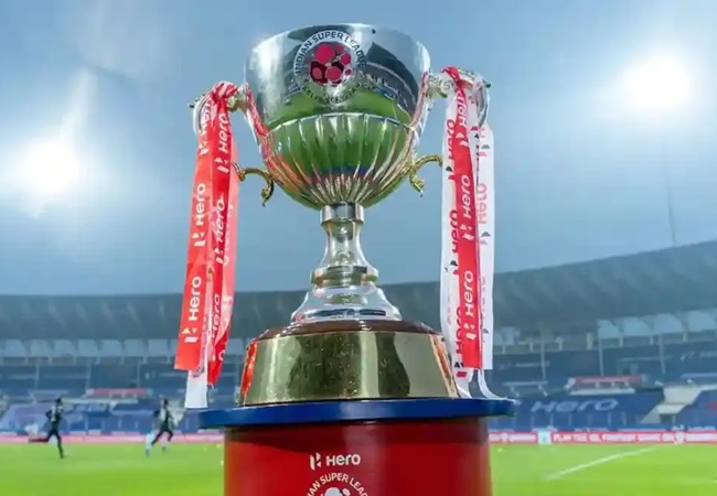 MRA–ISL Dispute: सुप्रीम कोर्ट ने AIFF और FSDL को एक हफ्ते में बातचीत से समाधान निकालने का दिया निर्देश; अगली सुनवाई 28 अगस्त को