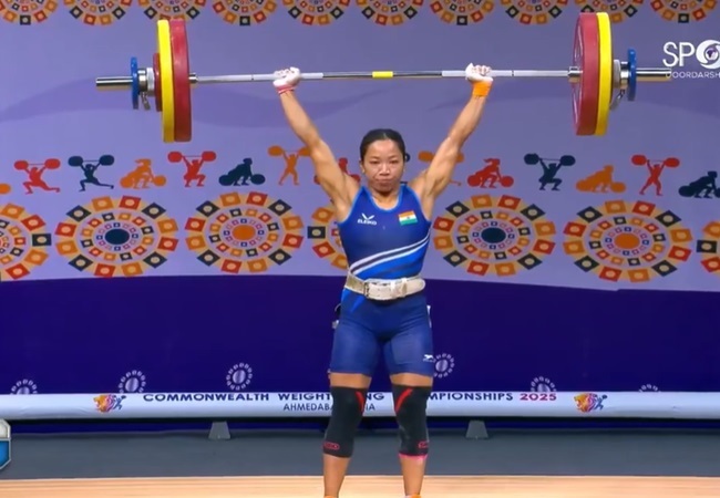 Mirabai Chanu Wins Gold: मीराबाई चानू की कॉमनवेल्थ वेटलिफ्टिंग चैंपियनशिप में जबर्दस्त वापसी, भारत की झोली में एक और गोल्ड