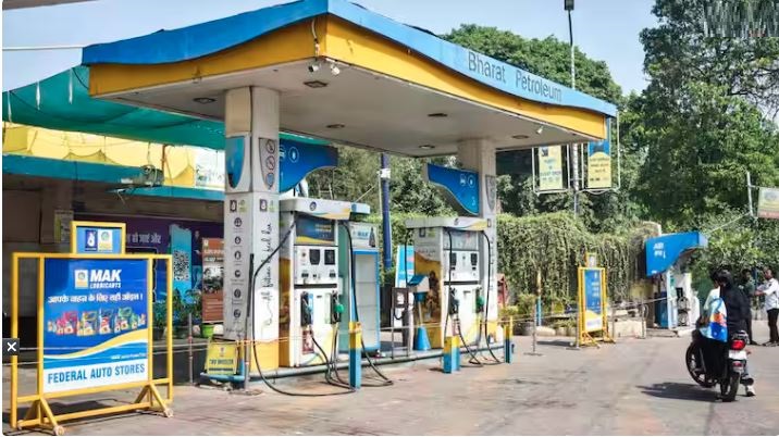 यूपी में इनको 4 दिन बाद नहीं मिलेगा पेट्रोल, योगी सरकार ने जारी किया सख्त फरमान
