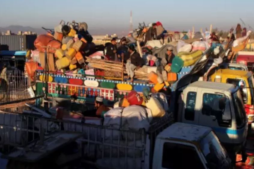 Pakistan deportation drive : पाक ने फिर शुरू किया निर्वासन अभियान , अफगानों को मजबूर किया सीमा पर जाने के लिए