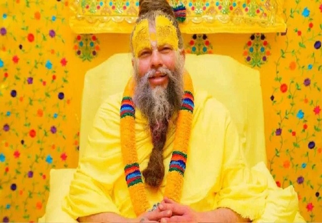 प्रेमानंद महराज के लिए बांके बिहारी मंदिर में विशेष पूजा-अर्चना