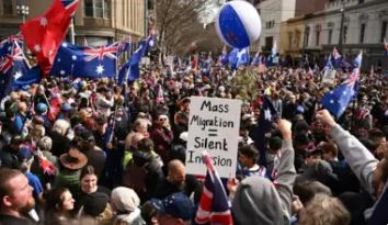 Protests in Australia : ऑस्ट्रेलिया में आव्रजन विरोधी प्रदर्शन , आप्रवासियों के विरोध में निकाला मार्च