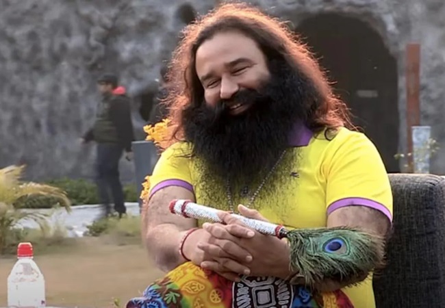 Ram Rahim: शिष्याओं से रेप का दोषी राम रहीम जेल से आया बाहर, डेरा आश्रम में मनाएगा अपना 58वां जन्मदिन