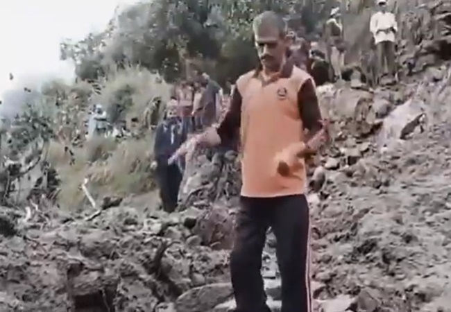 जम्मू-कश्मीर के रामबन में देर रात फटा बादल, तीन लोगों की मौत, 5 लापता