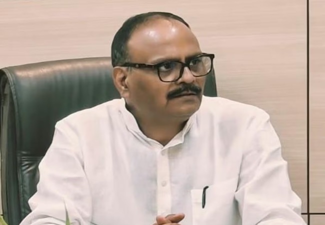 UP NEWS: संयुक्त निदेशक पद के लिए इंटरव्यू किसी का, रख लिया किसी को… नियमों को किनारे रख हुई नियुक्ति