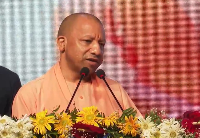 CM योगी बोले- 2017 से पहले भर्तियों में भेदभाव और पैसों का लेन-देन होता था और बोली लगती थी