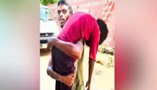 मेडिकल कॉलेज में बेड और ऑक्सीजन नहीं मिला, प्राइवेट अस्पताल ले जाते समय बच्चे की मौत…अखिलेश यादव ने स्वास्थ्य मंत्री को घेरा