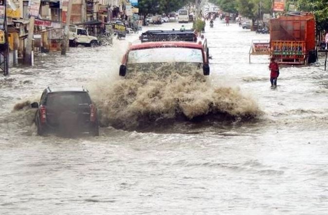 राजस्थान में भारी बारिश से डूबे कई गांव,दो की मौत,एनडीआरएफ और एसडीआरएफ की टीमें बचाव कार्य में जुटी
