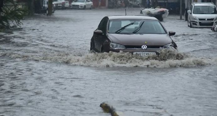 राजस्थान में भारी बारिश, स्कूल-कॉलेज बंद, सेना और प्रशासन बचाव कार्य में जुटे हैं