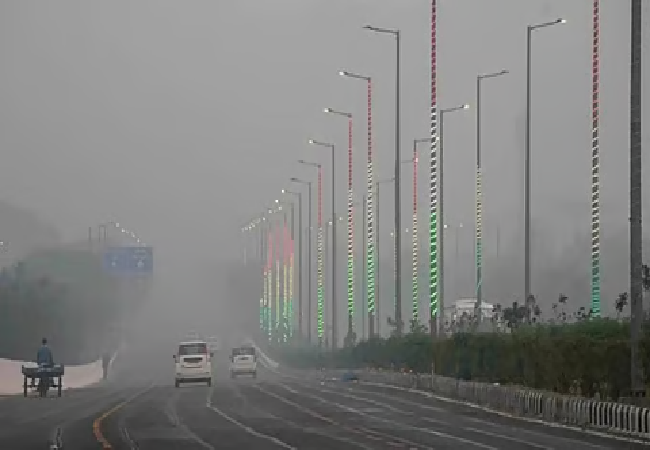 UP Weather Today: UP में लखनऊ समेत 30 से अधिक जिलों में आज और कल भारी बारिश, IMD ने जारी किया अलर्ट