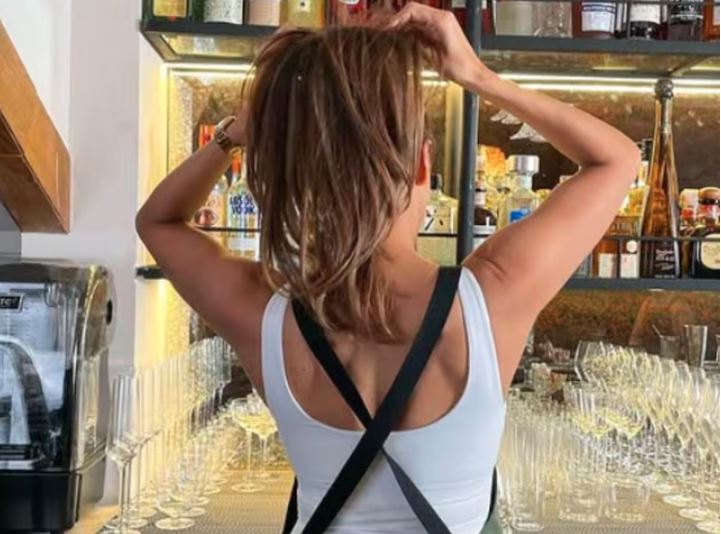 बॉलीवुड की ये हसीना बोली- मैं एक हार्डकोर रोमांटिक हूं, दोबारा शादी के बारे में सवाल पर दिया चौंकाने वाला जवाब…