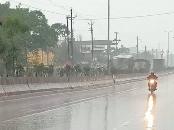 छत्तीसगढ़ में कल से होगी तेज बारिश,तूफान आने के भी आसार