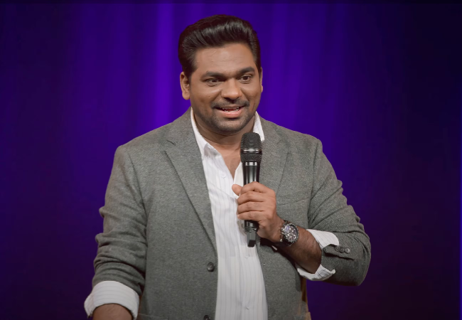 विदेश की भूमि पर इस स्टार ने लहराया राष्ट्रभाषा का परचम , जानिए कौन हैं जाकिर खान