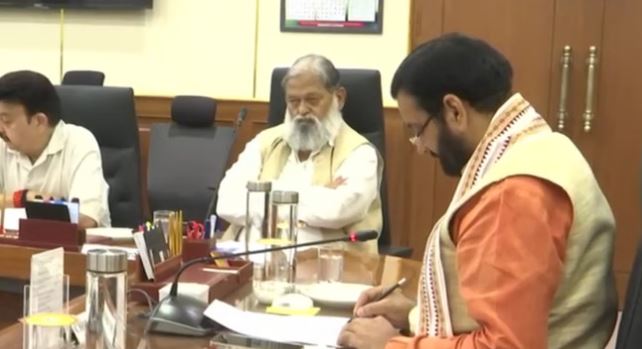 Lado Lakshmi Yojana: हरियाणा में लाडो लक्ष्मी योजना हुई लागू, इस दिन सें महिलाओं को मिलेंगे 2100 रुपये