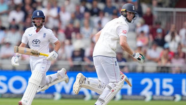 Ind vs Eng: इंग्लैंड ने की अच्छी शुरूआत, दूसरे दिन भारतीय टीम 224 रन पर ही सिमटी