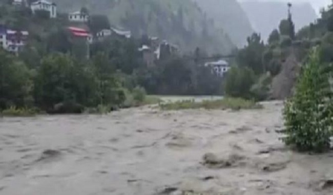 Jammu-Kashmir: जम्मू-कश्मीर के डोडा में बादल फटने से मची हाहाकर, कई घर हुए तबाह