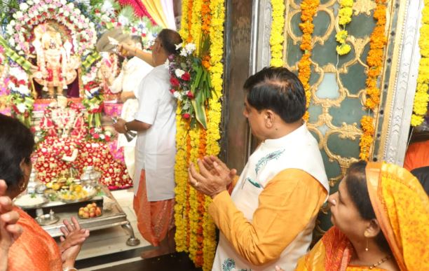 मुख्यमंत्री डॉ. मोहन यादव ने जन्माष्टमी पर सांदीपनि आश्रम में किया पूजा—अर्चना, मंदिर में गूंजा जय कन्हैया लाल की