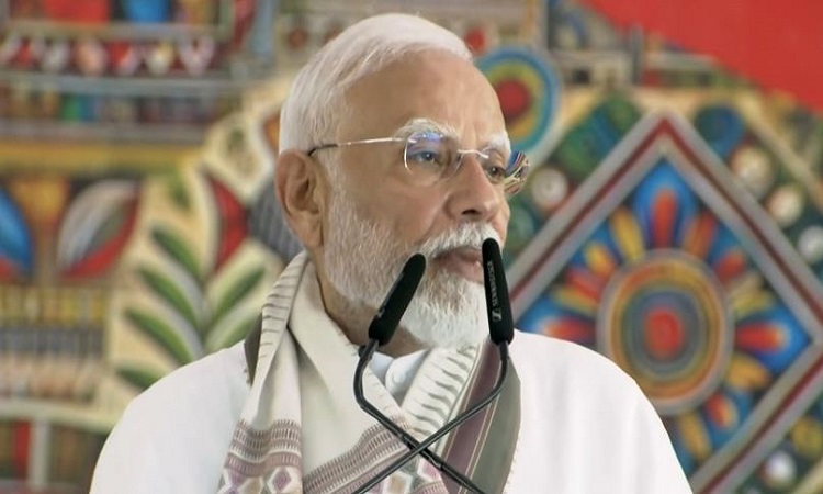 लालटेन राज ने पूरे बिहार के भविष्य को अंधेरे में धकेल दिया था, कितनी पीढ़ियों को इन्होंने बिहार से पलायन के लिए कर दिया था मजबूर: पीएम मोदी