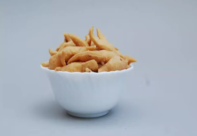 Coock Tips: शाम की चाय के ल‍िए बेस्‍ट ऑप्‍शन हैं नमकपारे, आज ही ट्राई करें ये रेस‍िपी